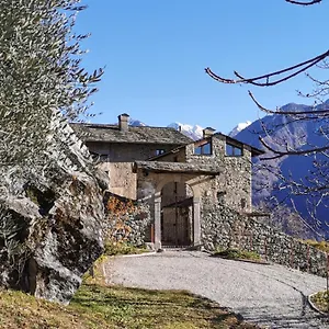 https://borgo-selvapiana.it-lombardy.com